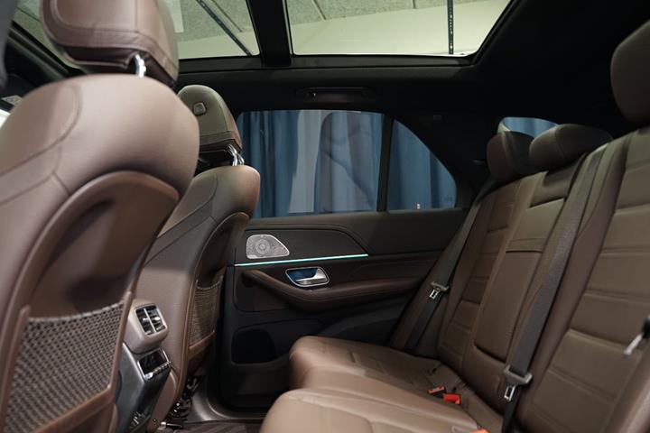 Grøn Mercedes GLE350 de fra 2022