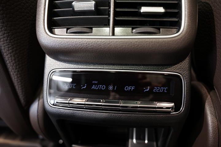Grøn Mercedes GLE350 de fra 2022