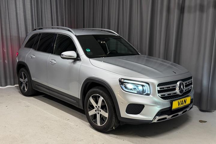 Sølv Mercedes GLB220 d fra 2020