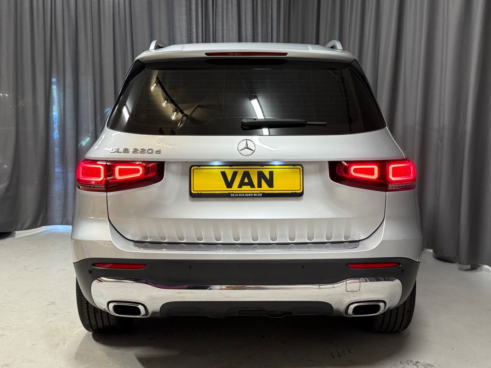 Sølv Mercedes GLB220 d fra 2020