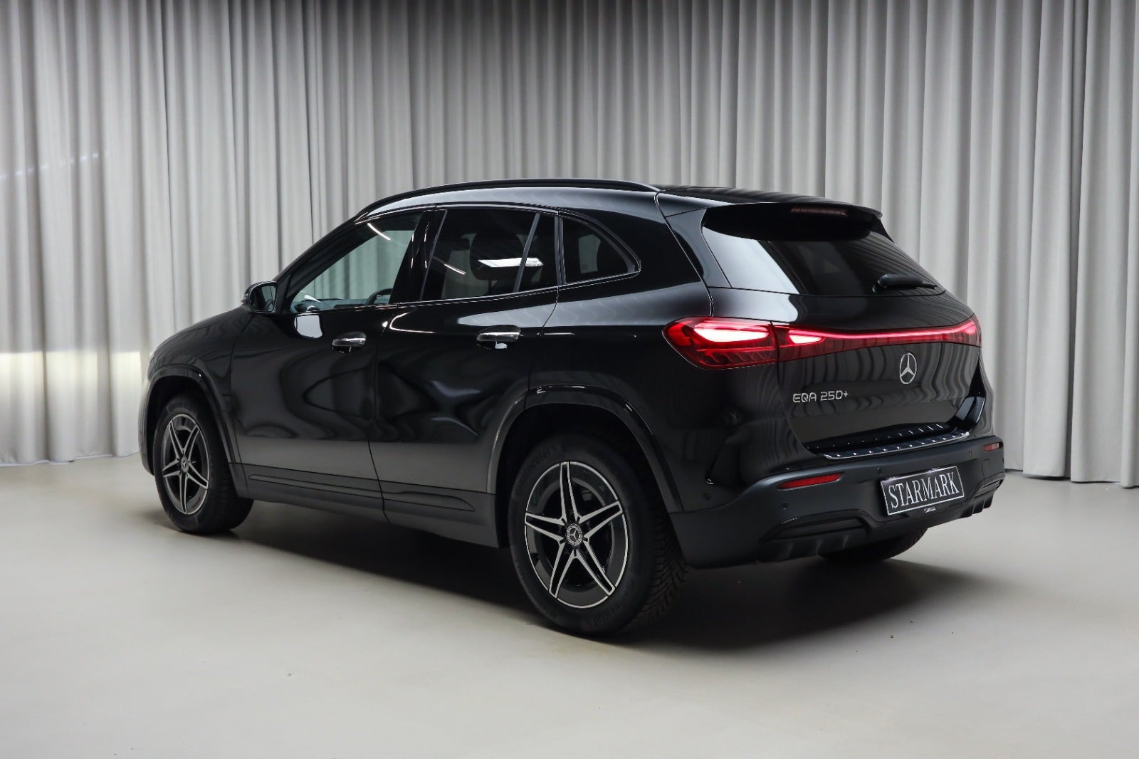 Sort Mercedes EQA250+ fra 2026