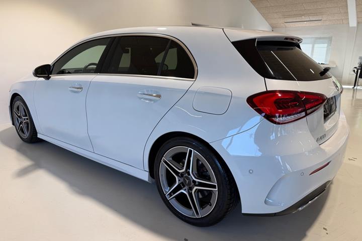 Hvid Mercedes A200 fra 2020