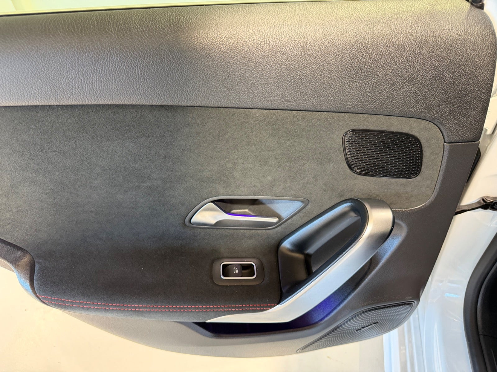 Hvid Mercedes A200 fra 2020