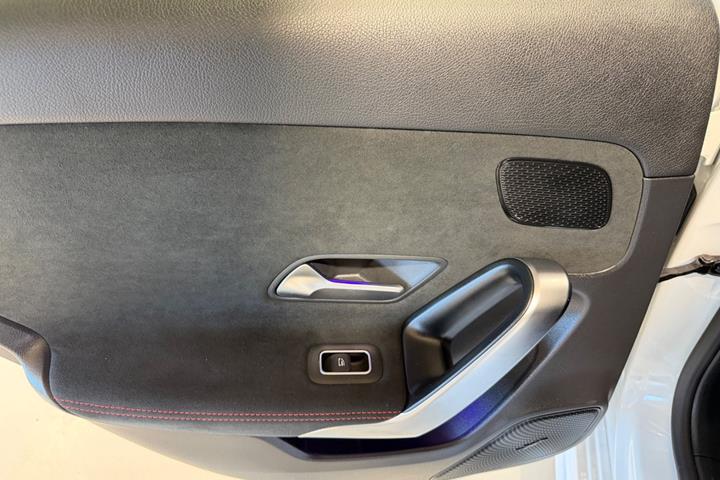 Hvid Mercedes A200 fra 2020