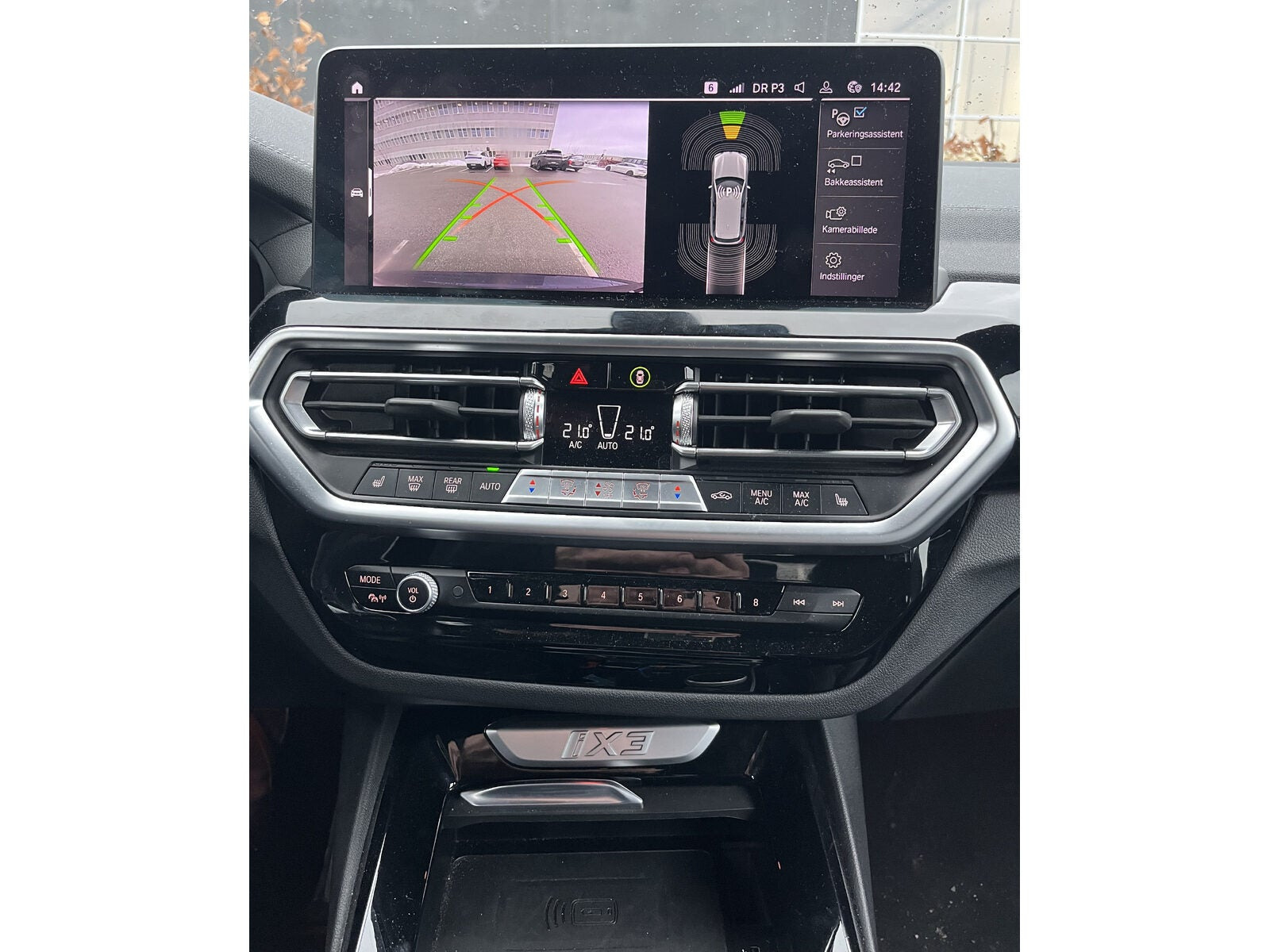 Sort BMW iX3 fra 2022