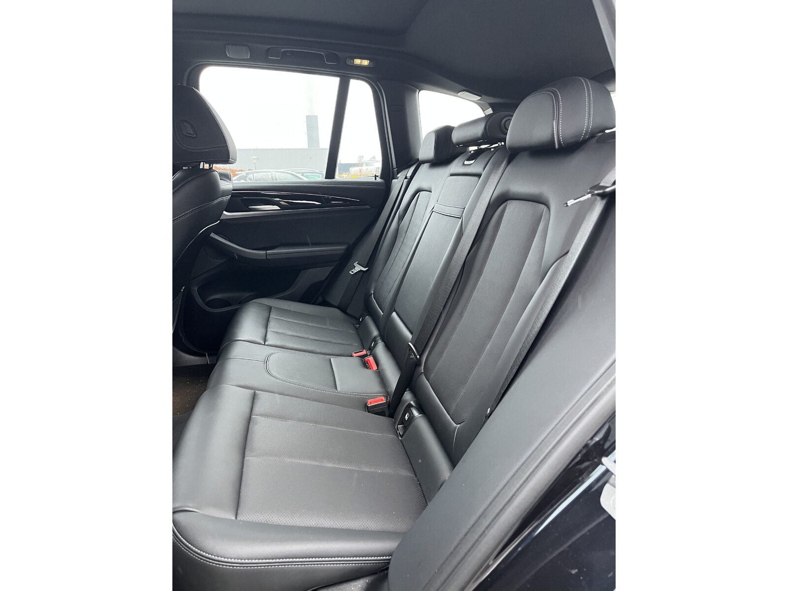 Sort BMW iX3 fra 2022