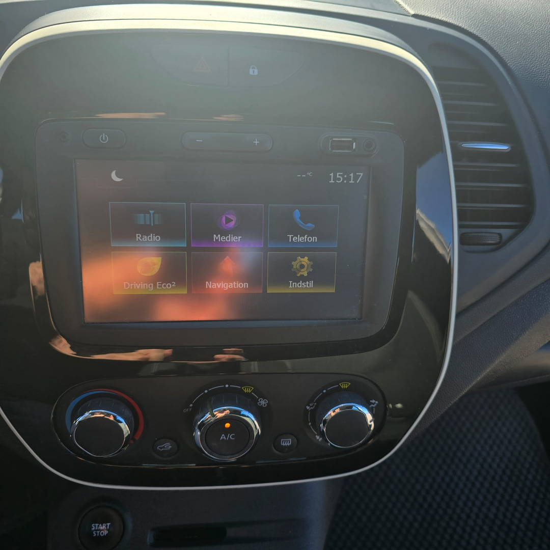 Blå Renault Captur fra 2018