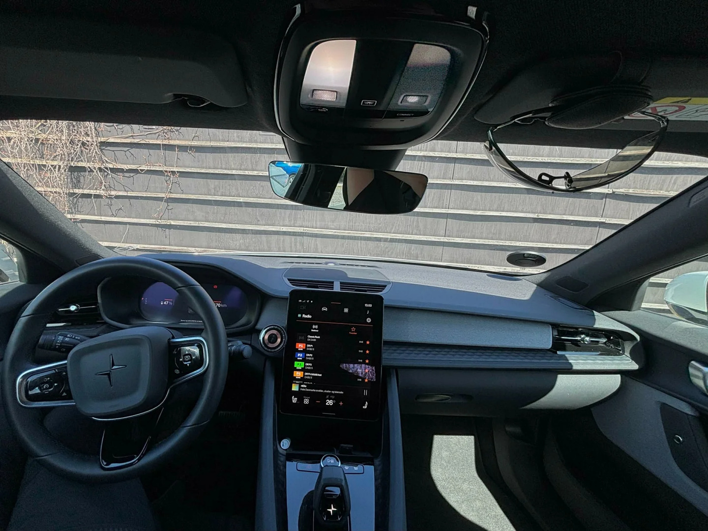 Hvid Polestar 2 fra 2023