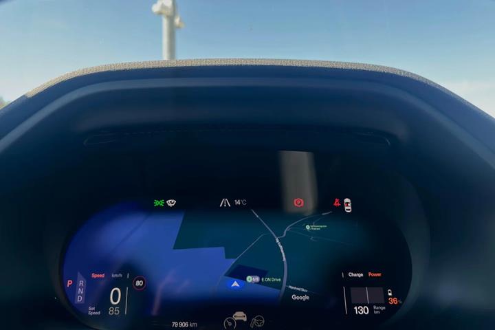 Hvid Polestar 2 fra 2023