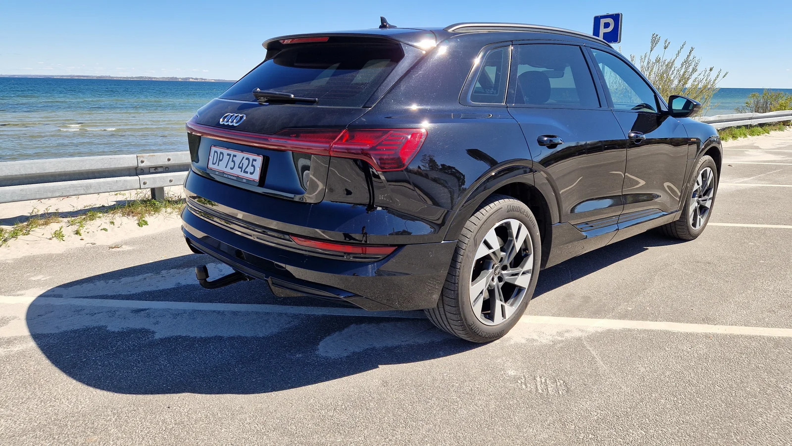 Sort Audi e-tron fra 2023