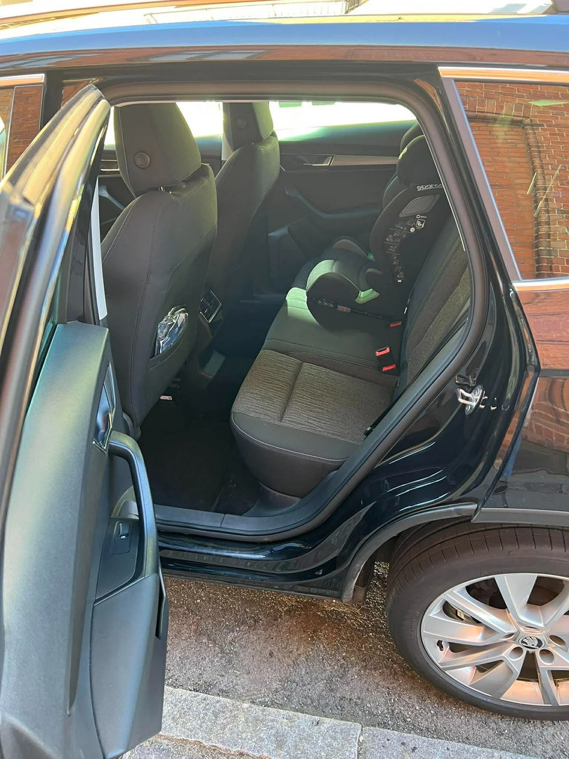Sort Skoda Karoq fra 2021