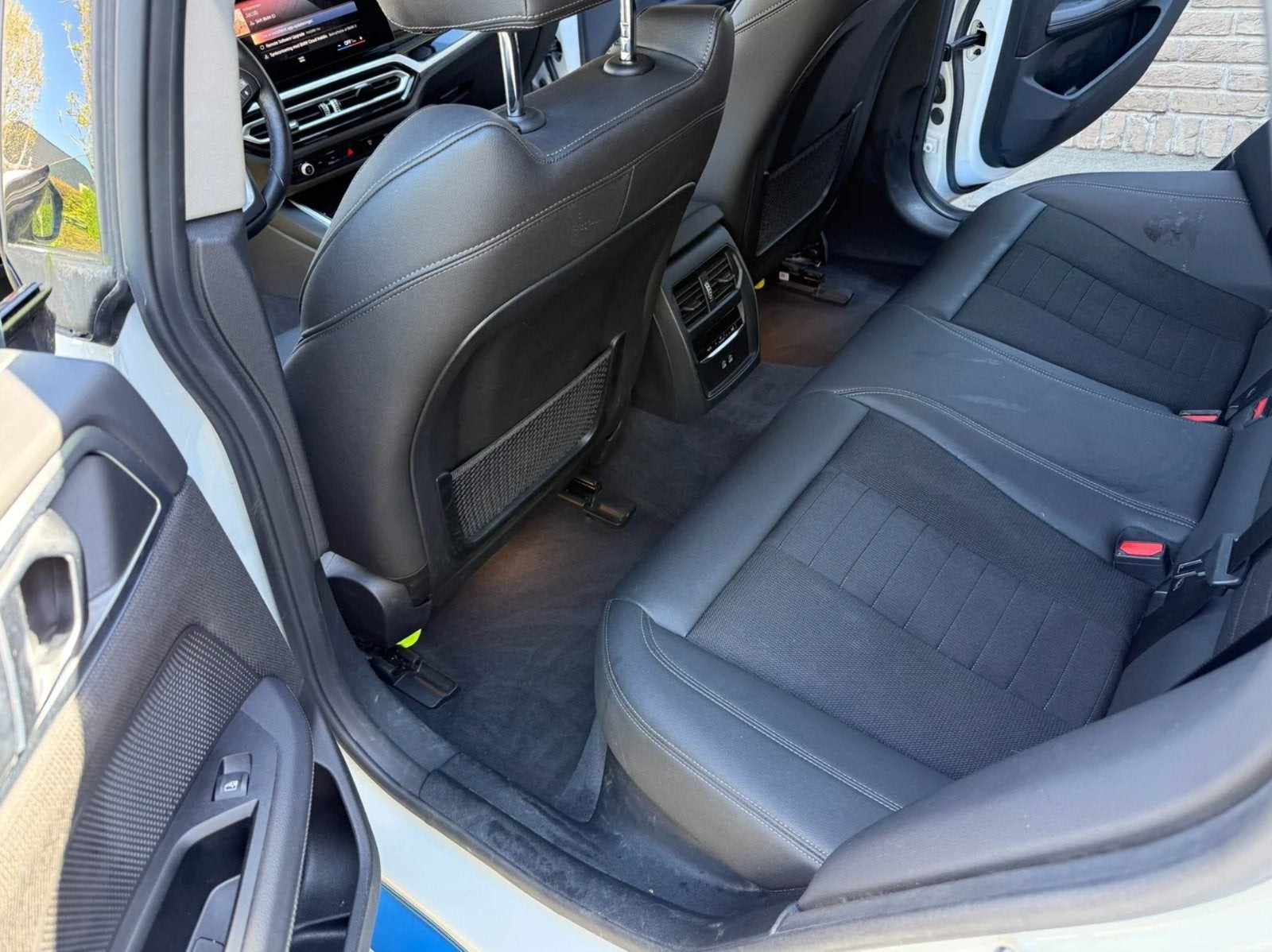 Hvid BMW i4 fra 2023