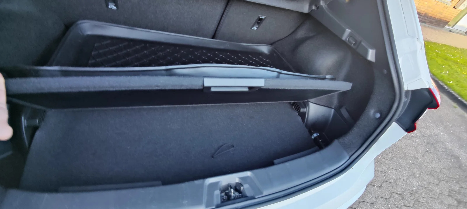 Hvid Nissan Qashqai fra 2020