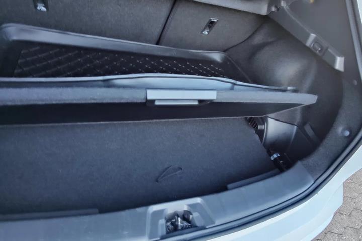 Hvid Nissan Qashqai fra 2020