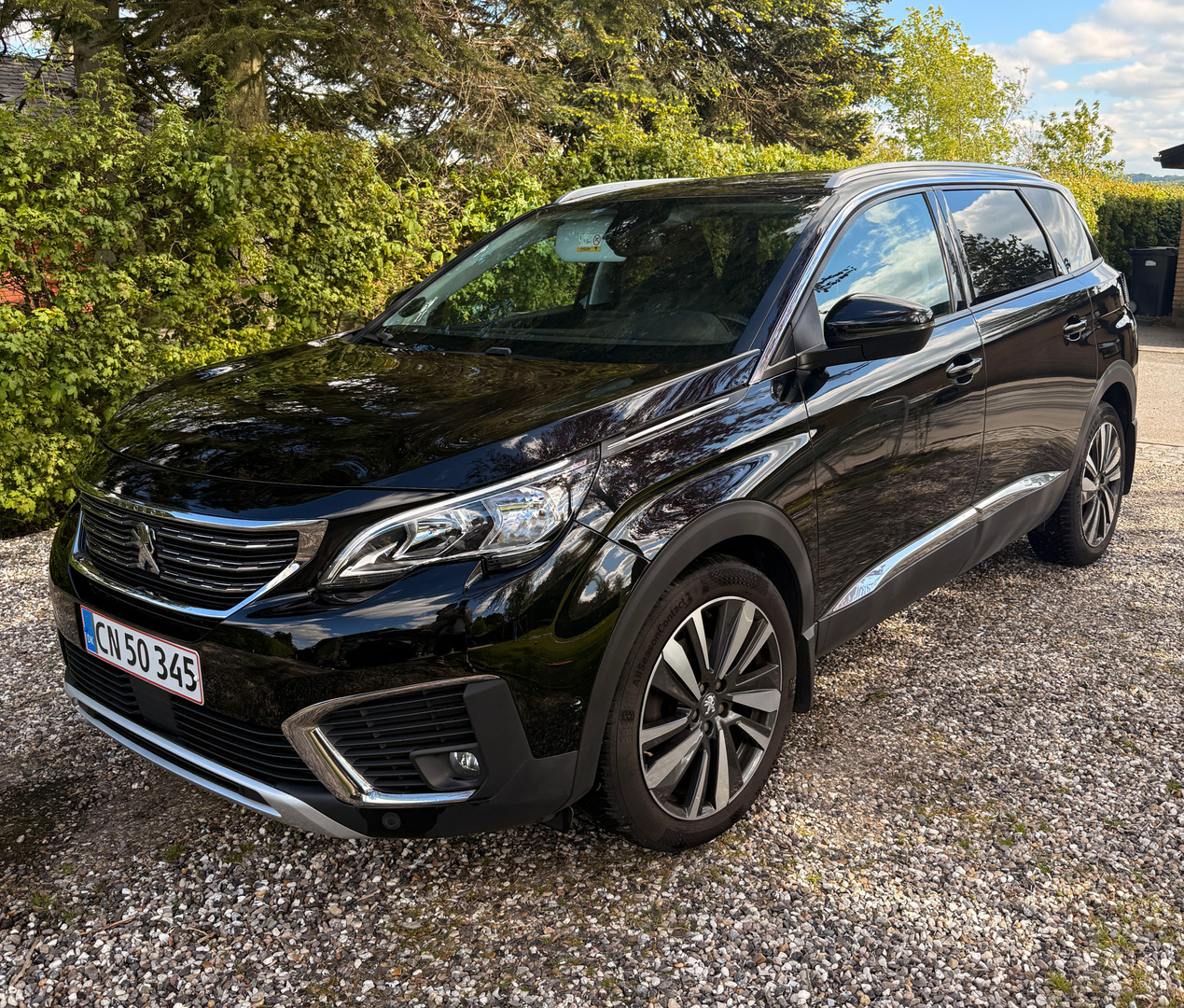 Sort Peugeot 5008 fra 2019