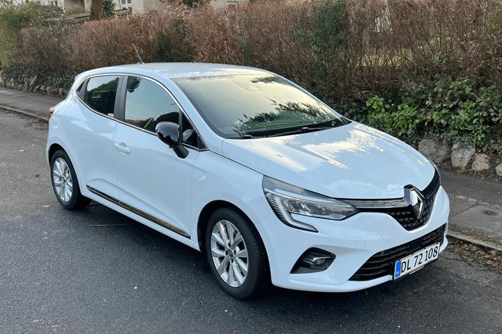 Hvid Renault Clio V fra 2020