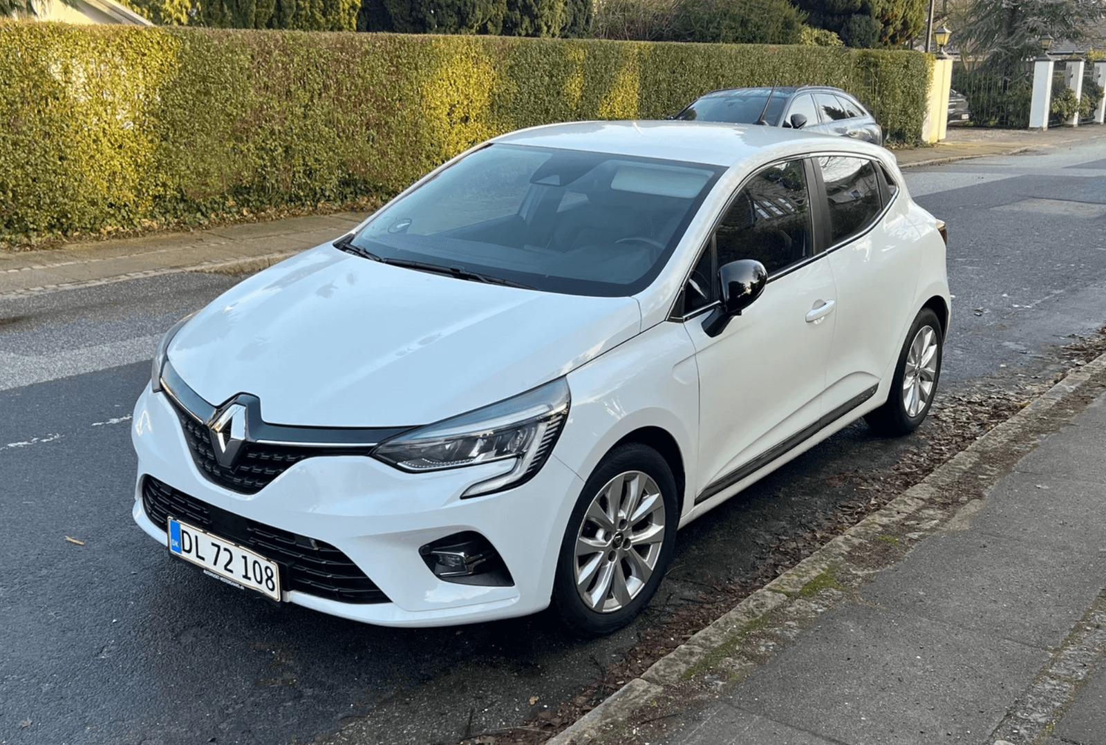 Hvid Renault Clio V fra 2020