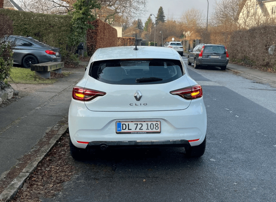 Hvid Renault Clio V fra 2020