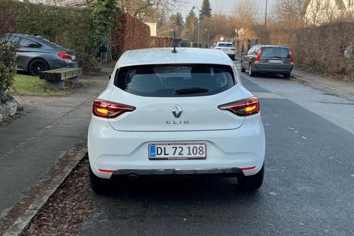 Hvid Renault Clio V fra 2020