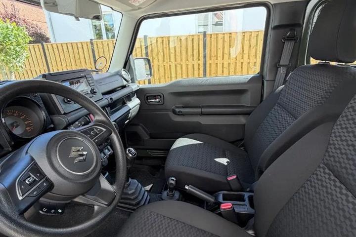 Grøn Suzuki Jimny fra 2019