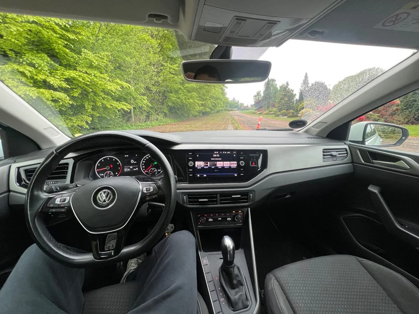 Hvid VW Polo fra 2020