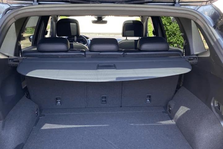 Grå VW Tiguan Allspace fra 2022