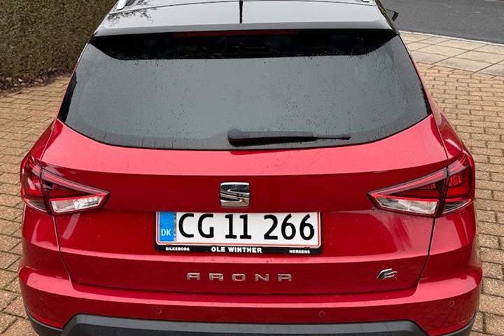 Rød Seat Arona fra 2019
