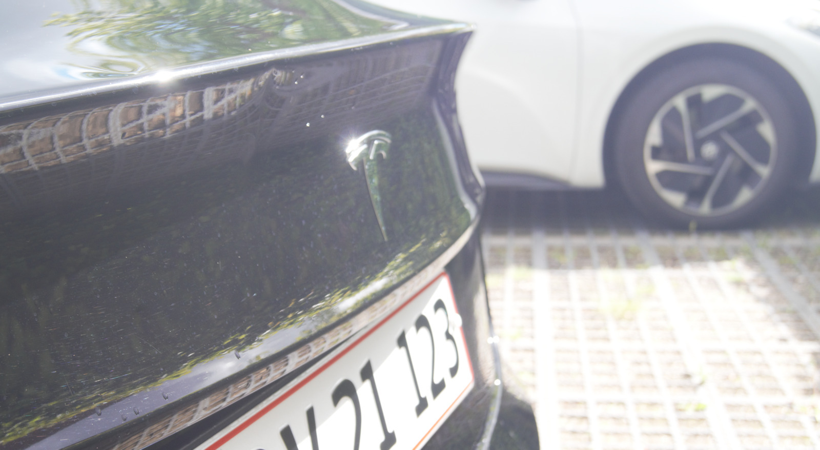 Sort Tesla Model 3 fra 2023