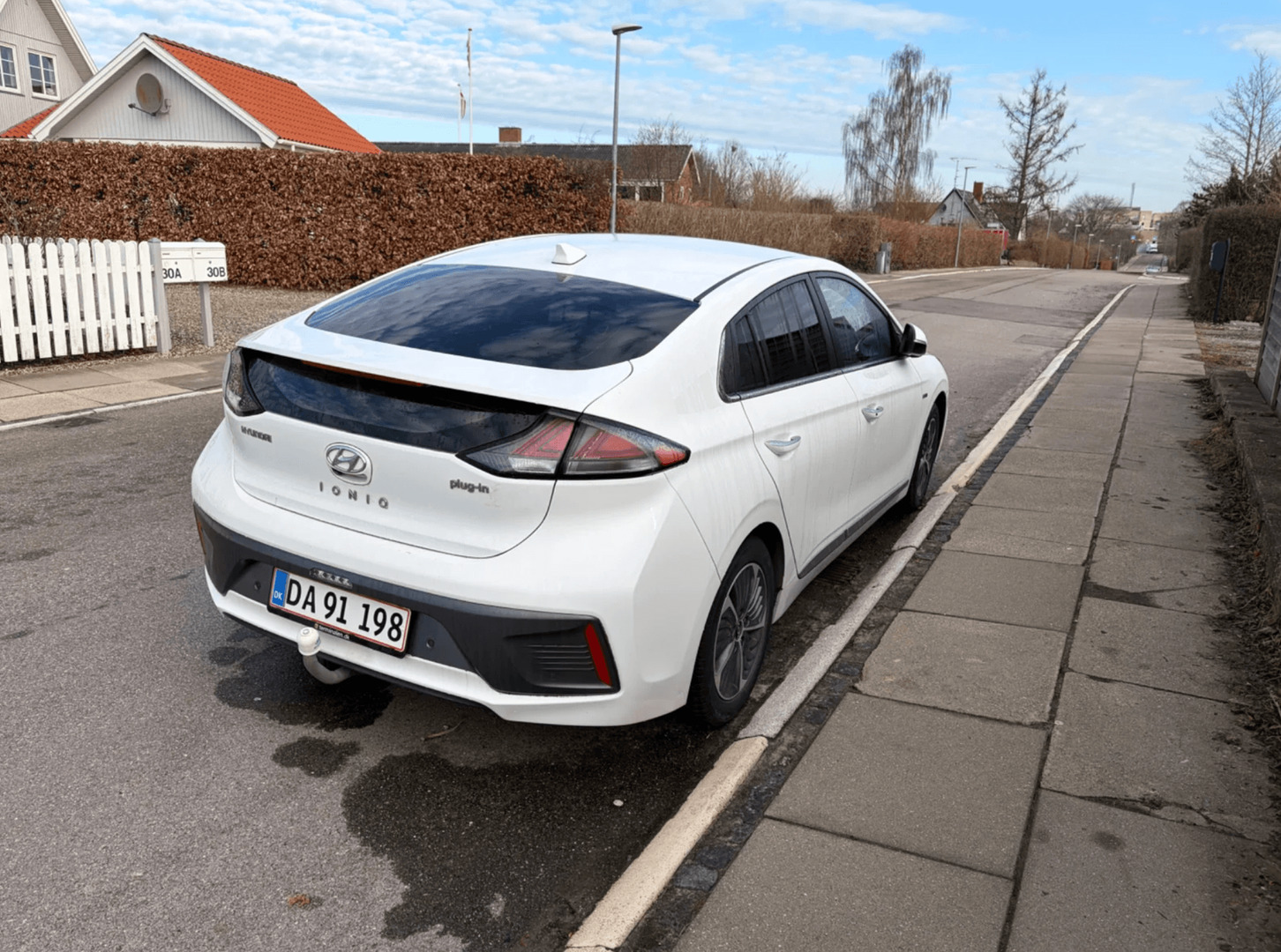 Hvid Hyundai Ioniq fra 2021