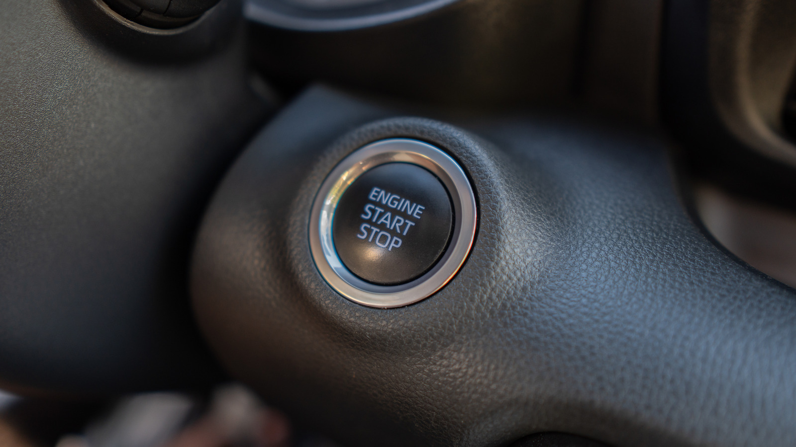 Hvid Toyota Yaris fra 2021