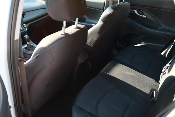 Hvid Hyundai i30 fra 2019