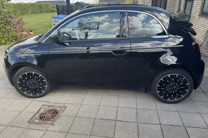 Sort Fiat 500e fra 2021
