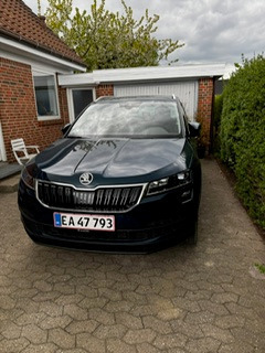 Blå Skoda Karoq fra 2021