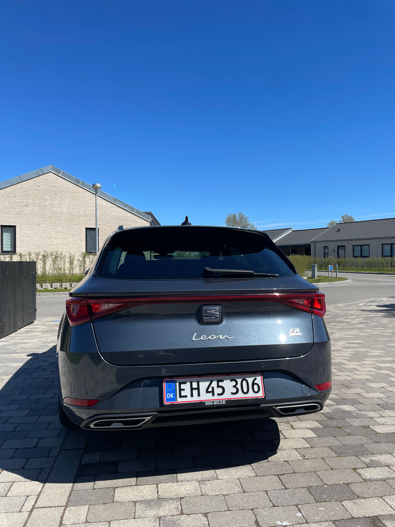 Grå Seat Leon fra 2020