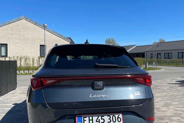 Grå Seat Leon fra 2020
