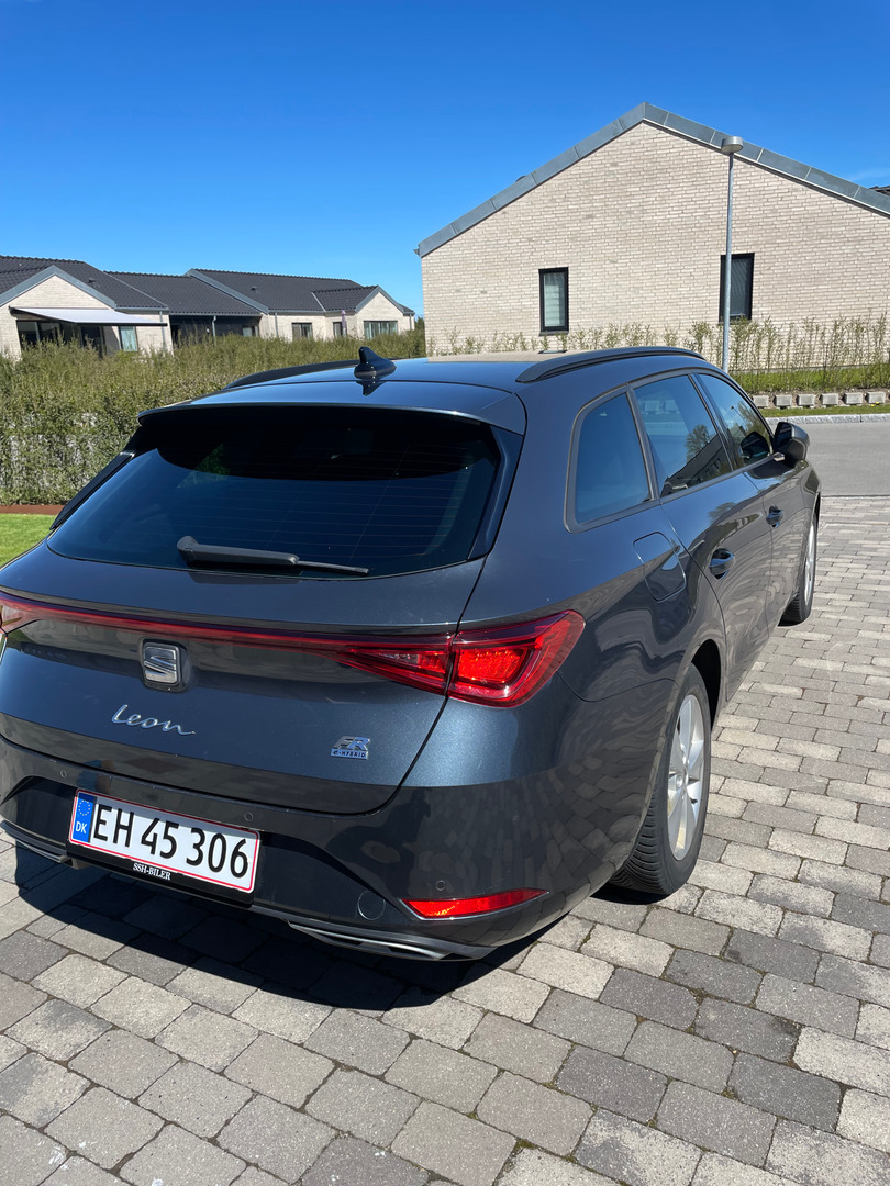 Grå Seat Leon fra 2020