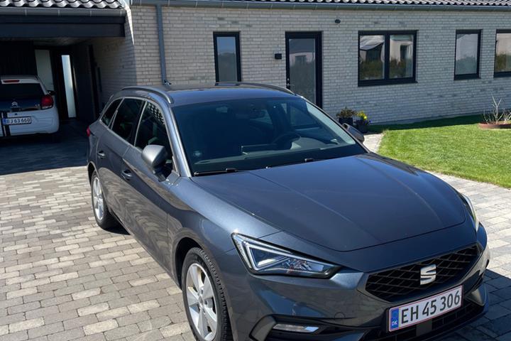 Grå Seat Leon fra 2020