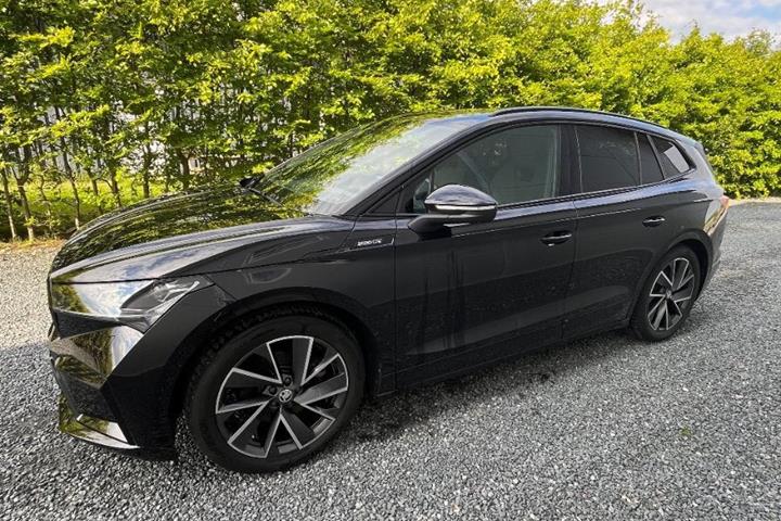 Sort Skoda Enyaq fra 2022