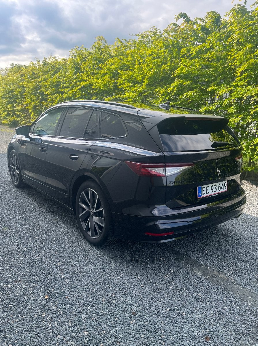 Sort Skoda Enyaq fra 2022