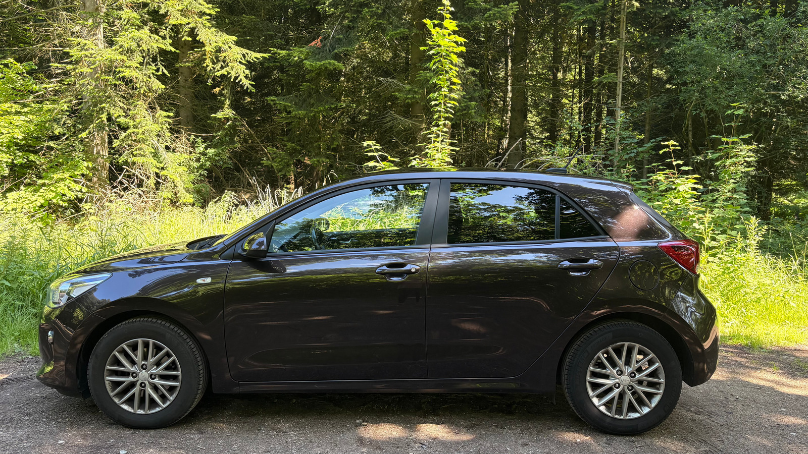 Brun Kia Rio fra 2018