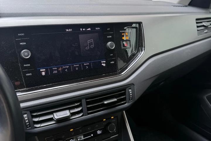 Sort VW Polo fra 2019