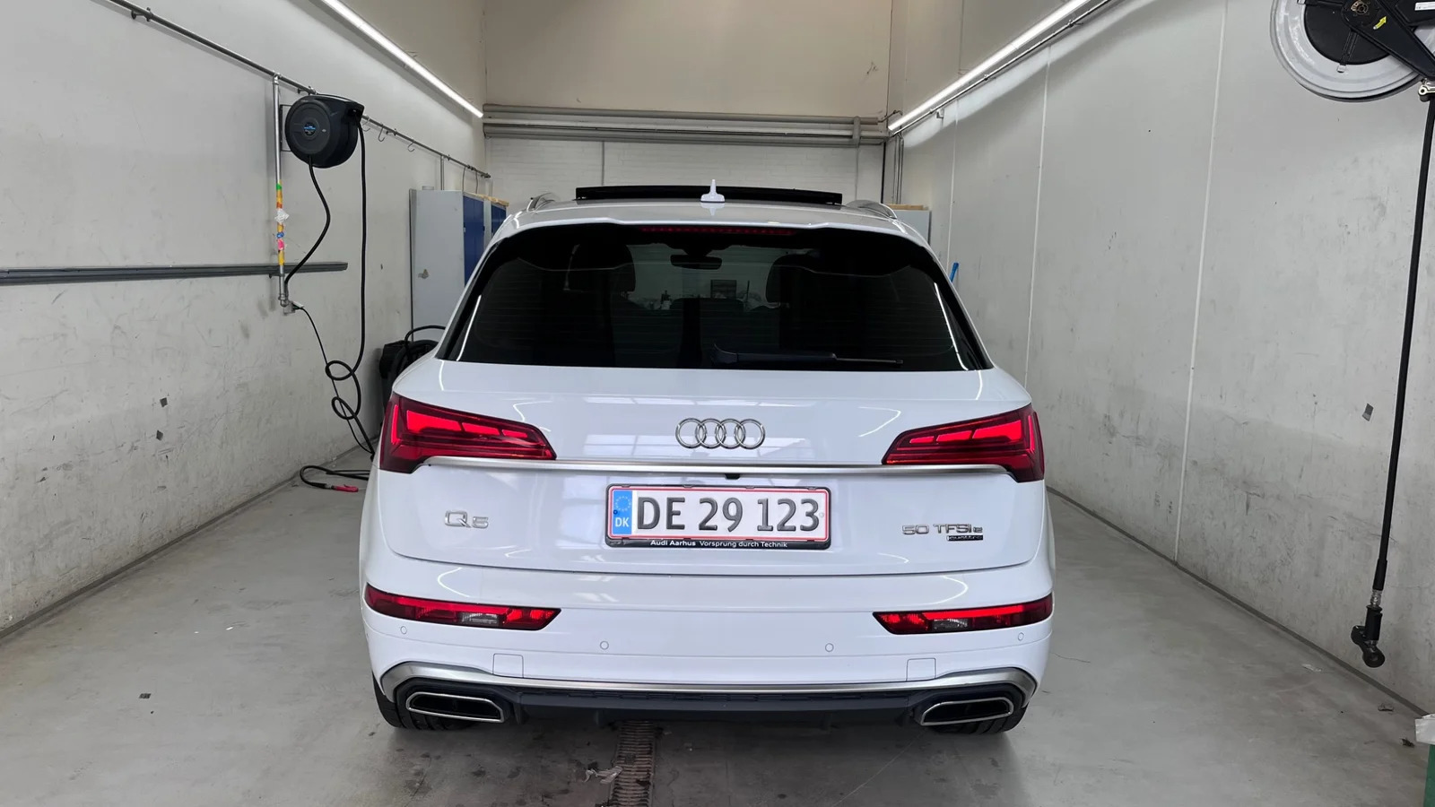 Hvid Audi Q5 fra 2022