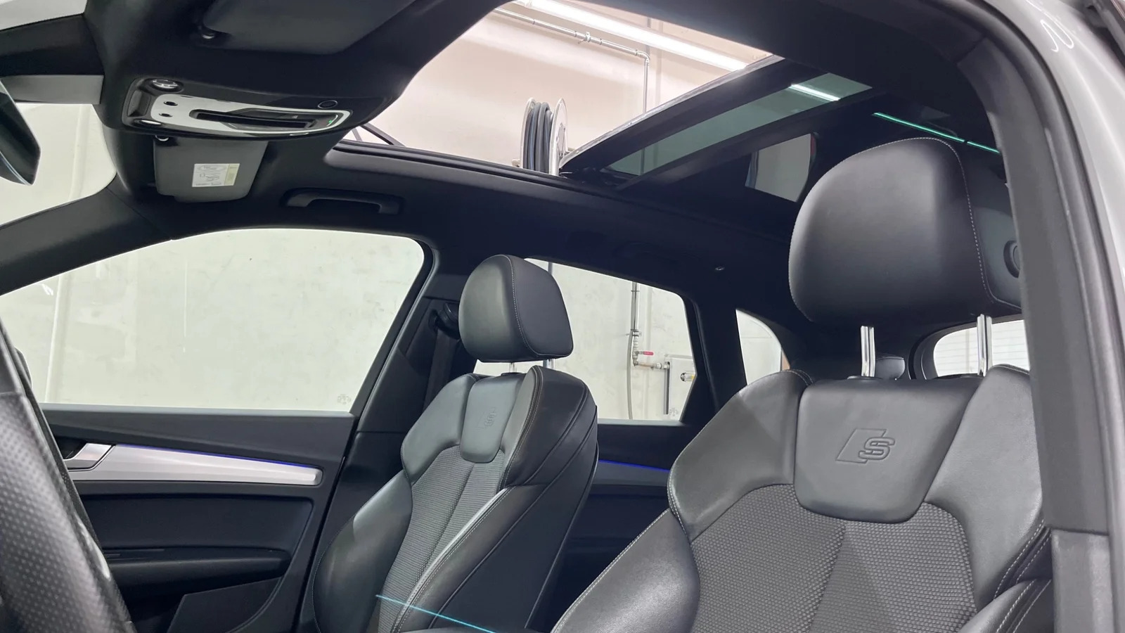 Hvid Audi Q5 fra 2022