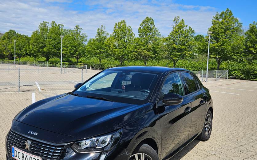 Peugeot 208 1,2 PureTech 100 Supreme Sport