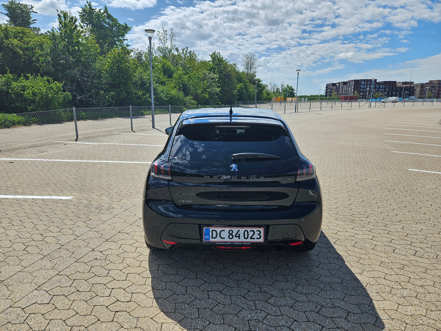 Sort Peugeot 208 fra 2021