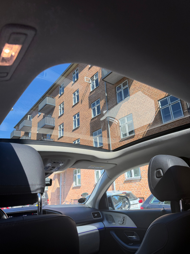 Sort Mercedes GLE350 de fra 2021