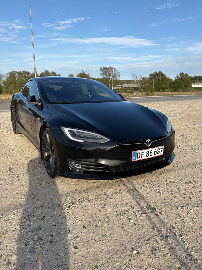 Tesla Model S P100D Ludicrous