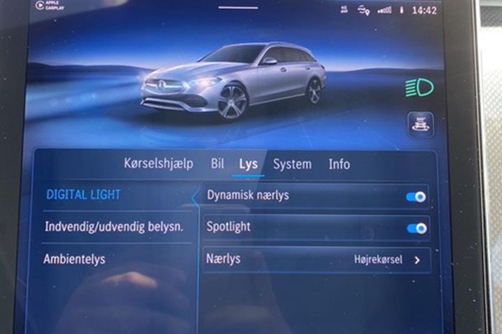 Sort Mercedes C300 e fra 2023