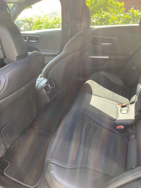 Sort Mercedes C300 e fra 2023