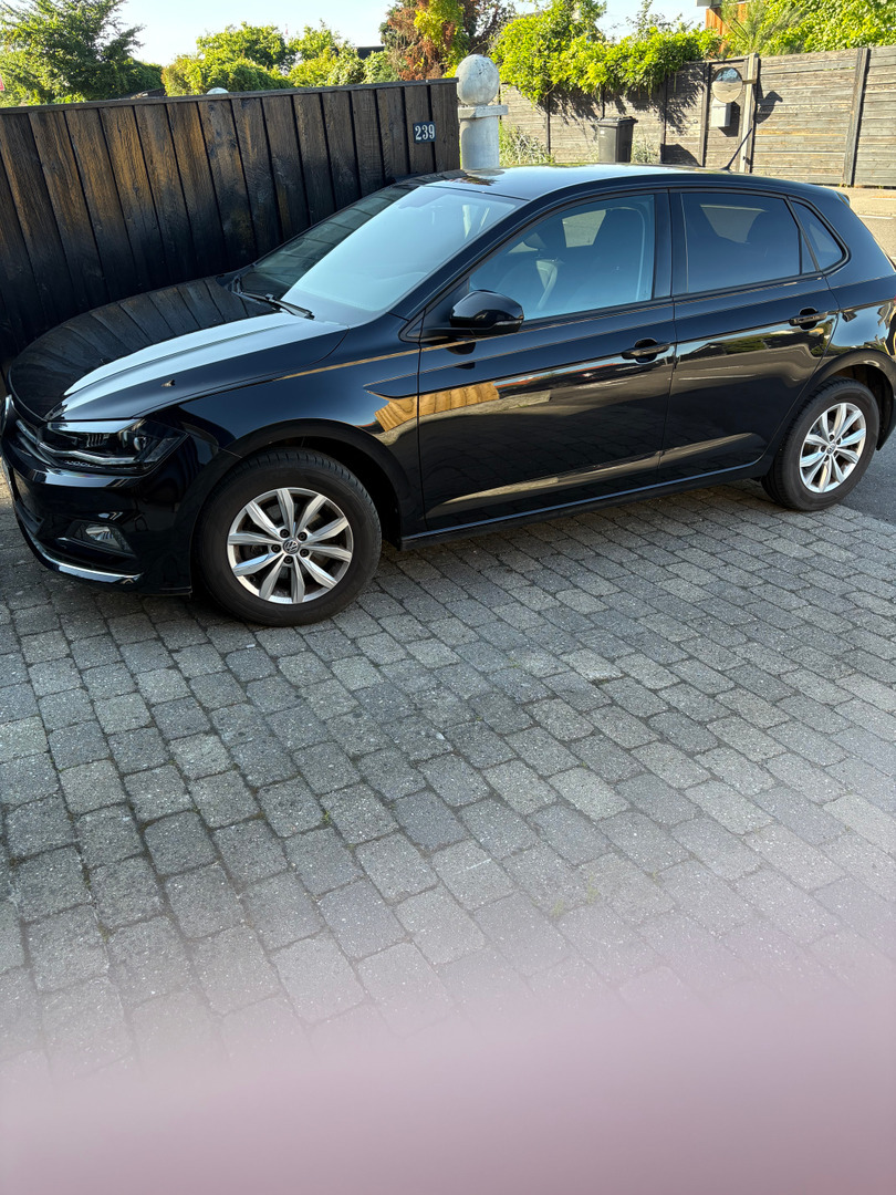 Sort VW Polo fra 2019